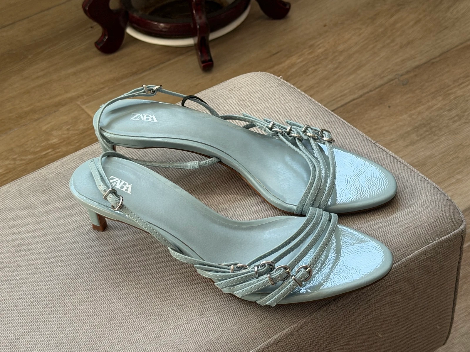 Sandálias de fivela azul claro (saltos de gatinho) da Zara tamanho 37 – photo 5